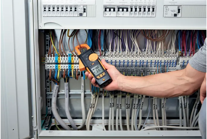 testo 770-2 - Hook clamp meter with thermocouple adapter 8 testo 770-2 - Hook clamp meter with thermocouple adapter