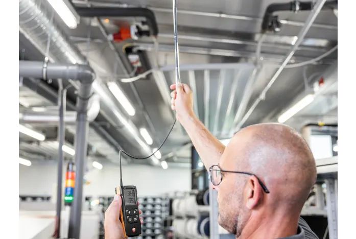 testo 425 - Digital hot wire anemometer with App connection