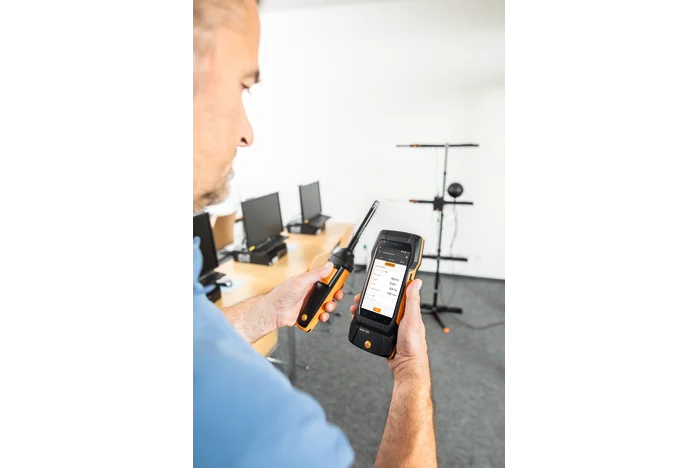 testo 400 IAQ and comfort kit with tripod