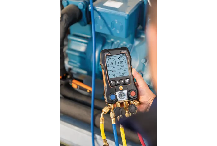 testo 557s - Smart digital manifold with Bluetooth and 4-way valve block 3 testo 557s - Smart digital manifold with Bluetooth and 4-way valve block