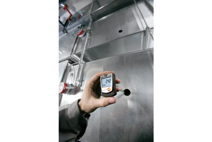 testo 405 - Pocket-sized thermal anemometer