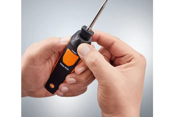 testo 915i - Thermometer with air probe and smartphone operation 5 testo 915i - Thermometer with air probe and smartphone operation